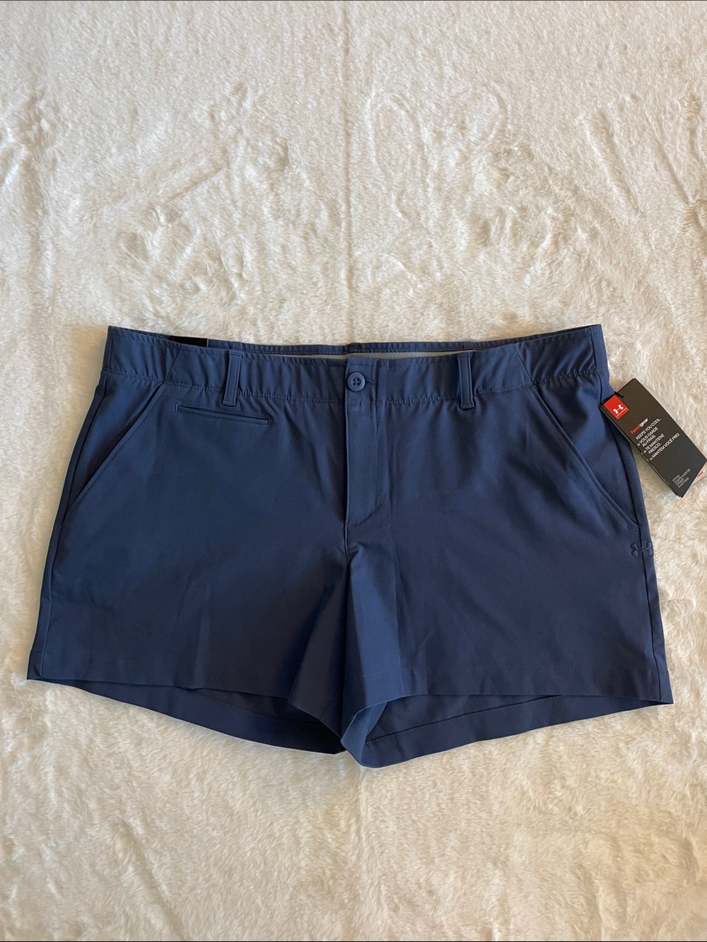 Under Armour Women's Navy Golf Athletic Shorts SZ 16  NWT